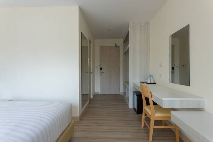 Room 5 of 22