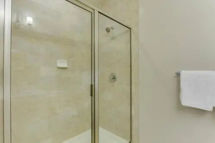 Room 8 of 22