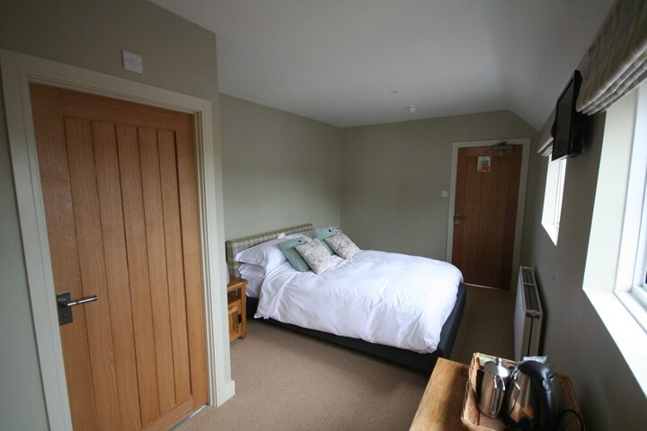 Room 7 of 86
