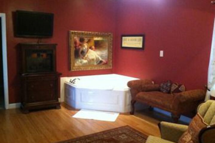 Hot Tub 69 of 83