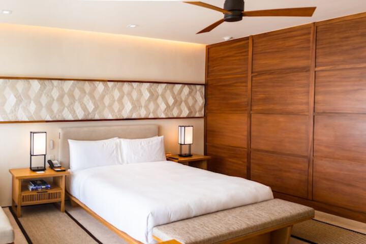Room 15 of 180
