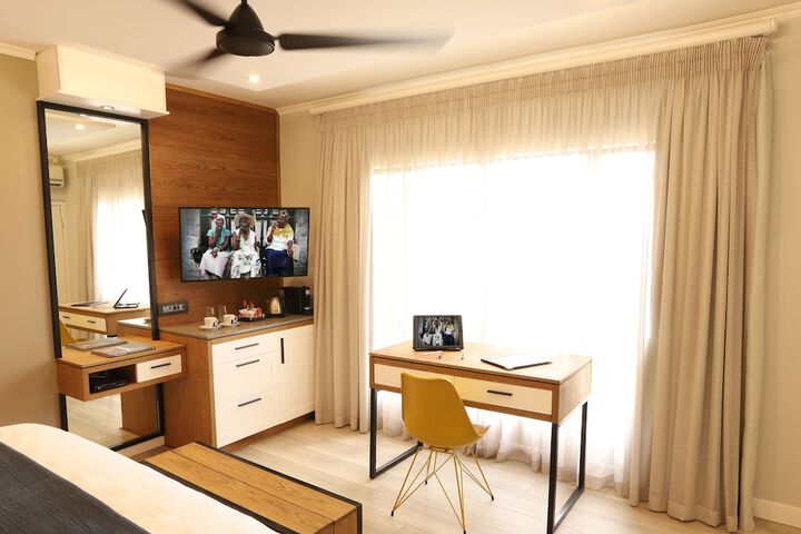 Room 5 of 49