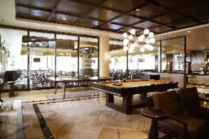 Bar/lounge