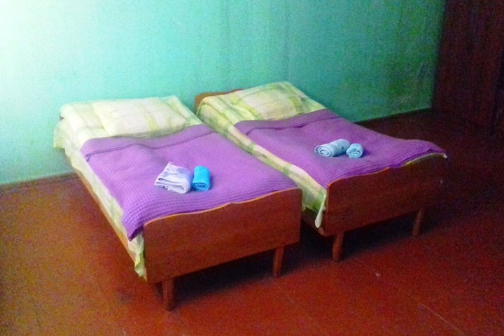 Room 6 of 15