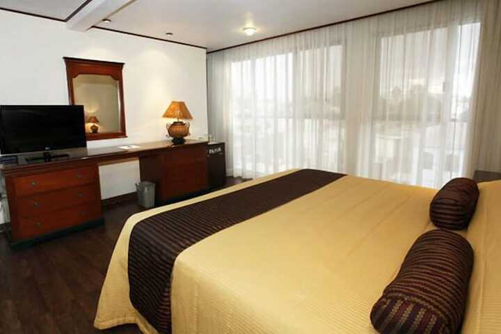 Room 8 of 26