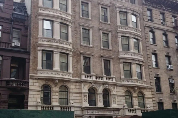 Photo of 850 West End