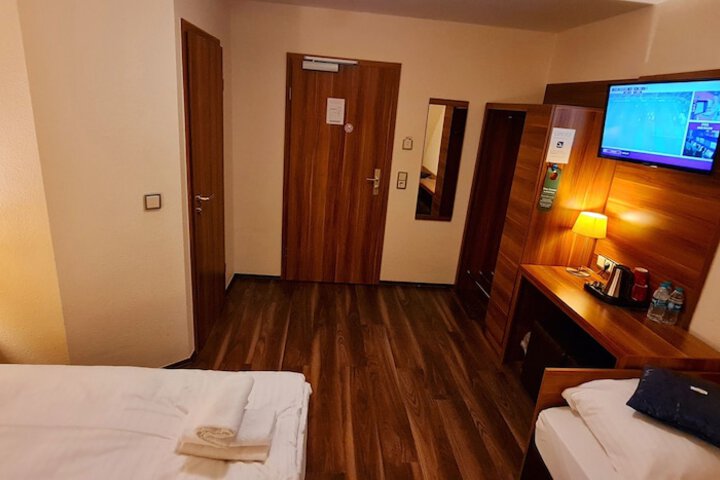 Room 20 of 50