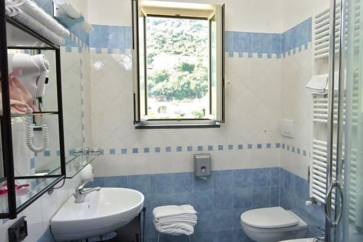 Bath Interior