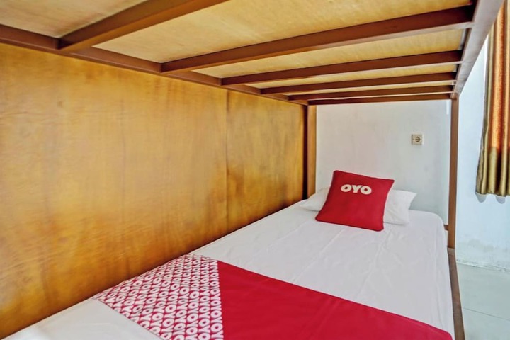 Room 14 of 32