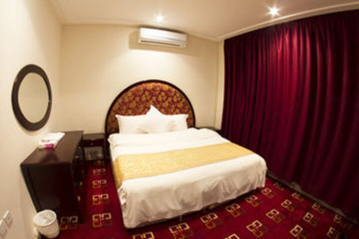 Room 2 of 14