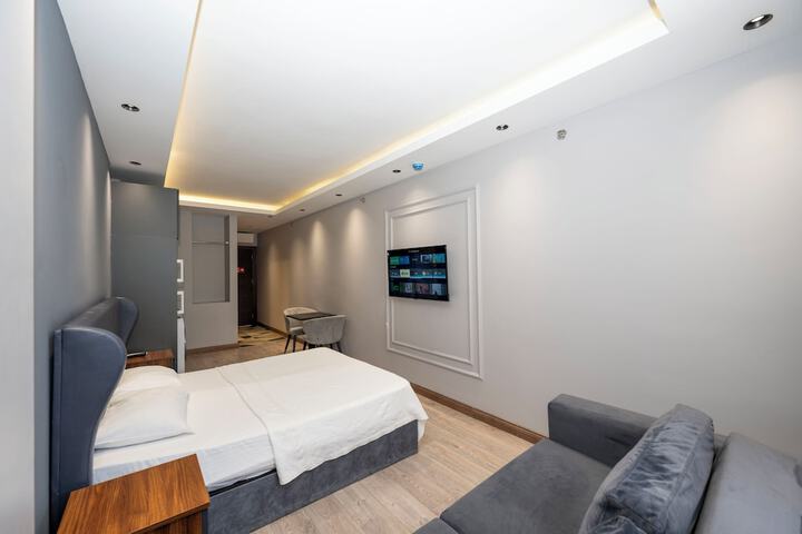 Room 14 of 58