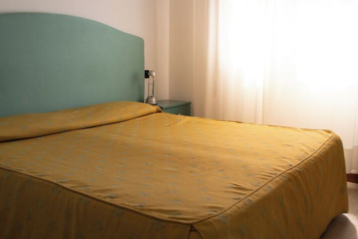 Room 35 of 90
