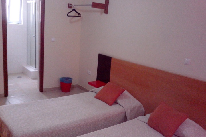 Room 9 of 22