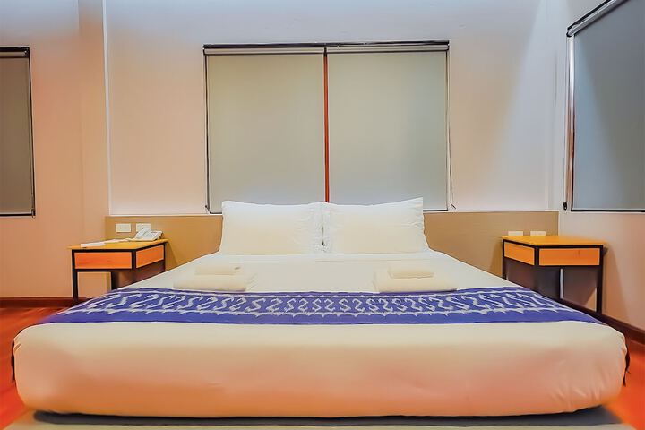 Room 33 of 112