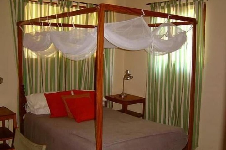 Room 7 of 40