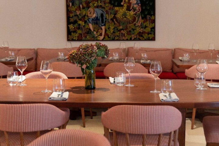 Dining 54 of 72