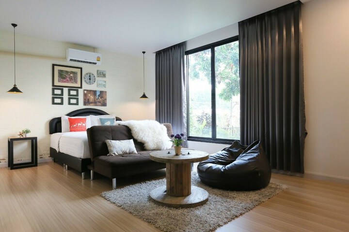 Room 14 of 105