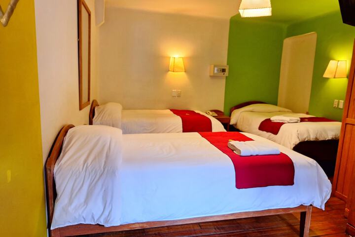 Room 6 of 32