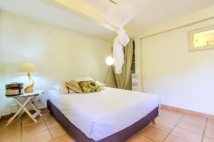 Room 32 of 118