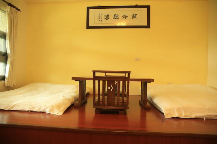Room 18 of 39