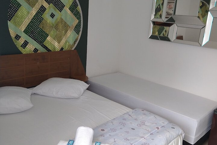 Room 4 of 20