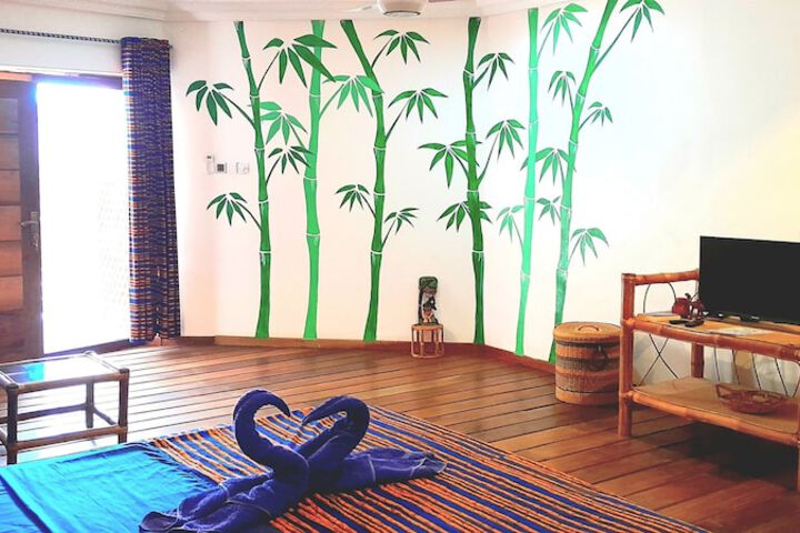 Room 12 of 50