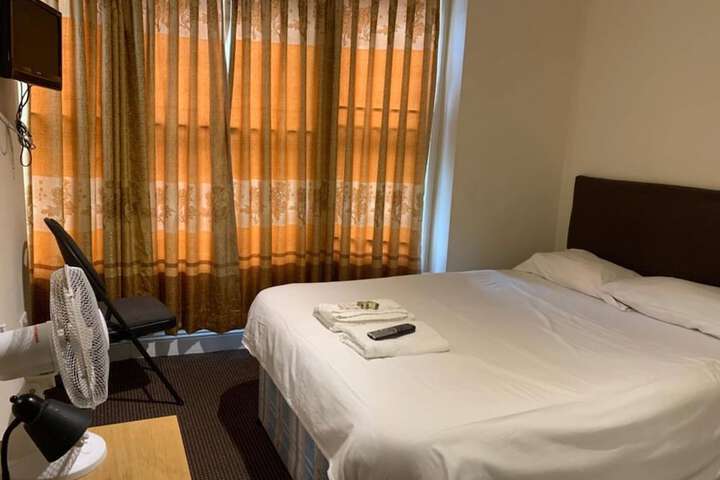 Room 12 of 26