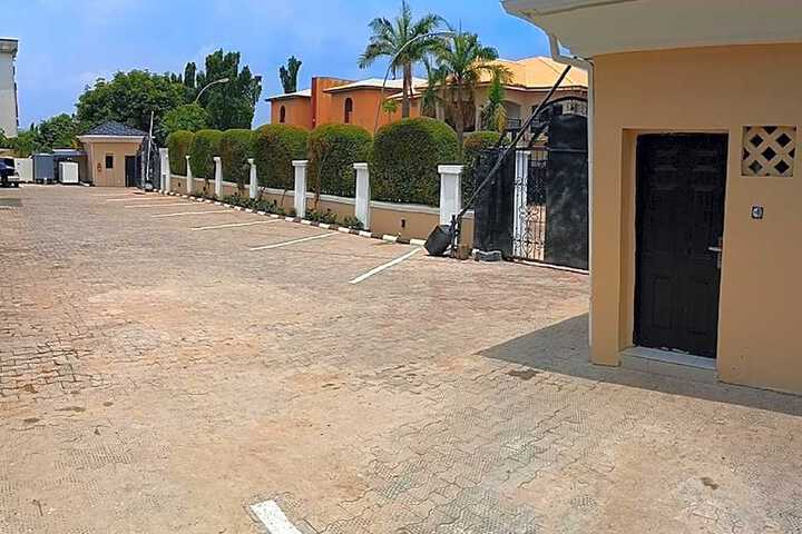 Abuja Royal Suites