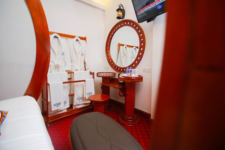 Room 59 of 230