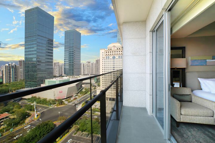 Terrace/Patio 13 of 48