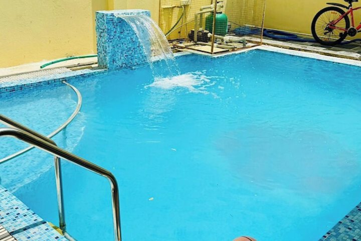 Pool 40 of 55