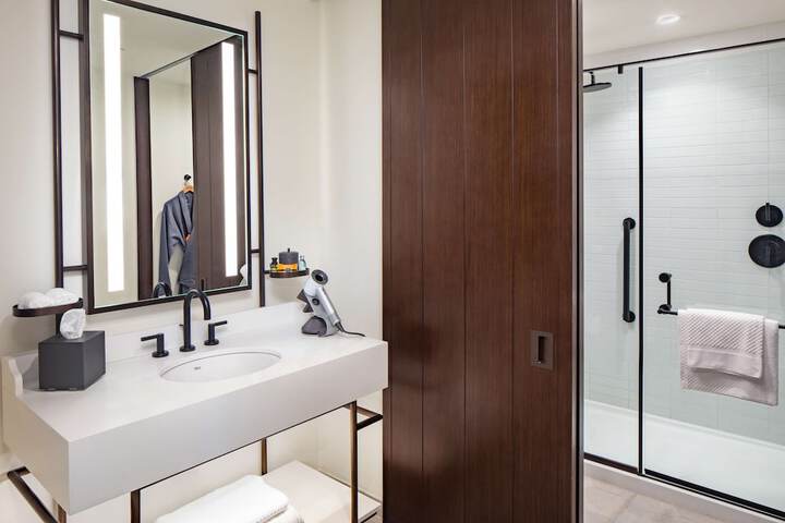 Bathroom shower