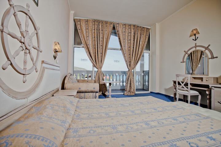Room 15 of 124