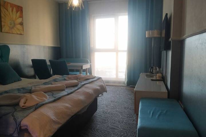 Room 53 of 88