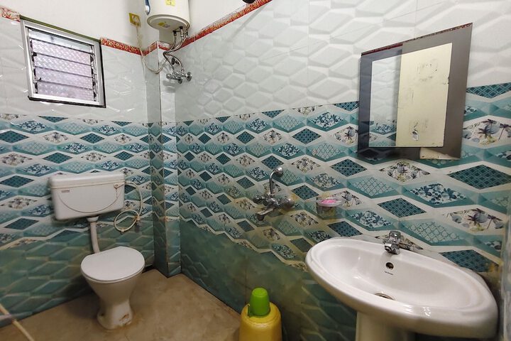 Room 57 of 70
