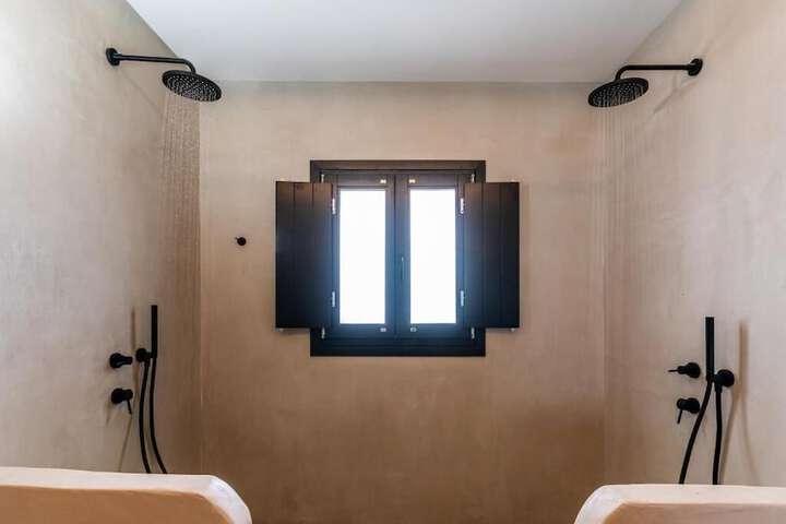 Room 9 of 41