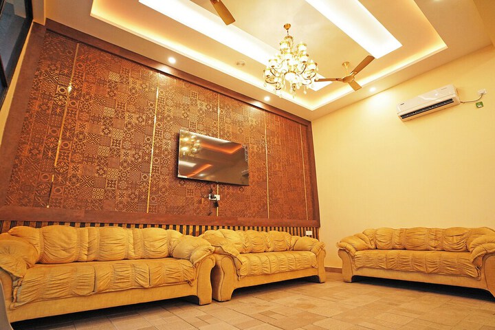 Hotel Interior 3 of 72