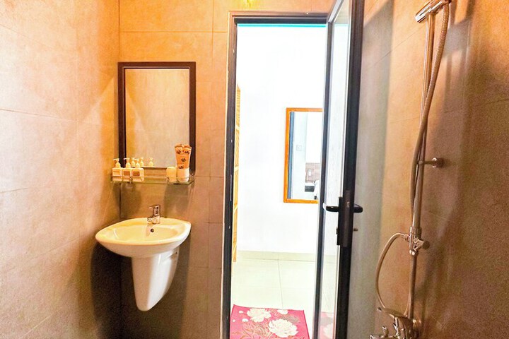 Room 95 of 185