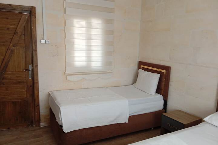 Room 20 of 73