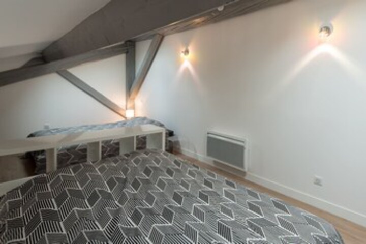 Room 42 of 48