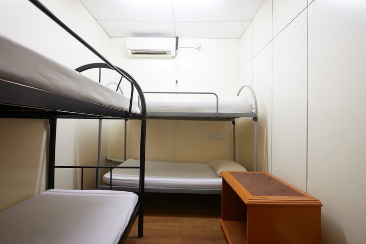 Room 53 of 96