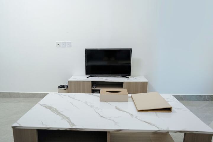 Room 28 of 65