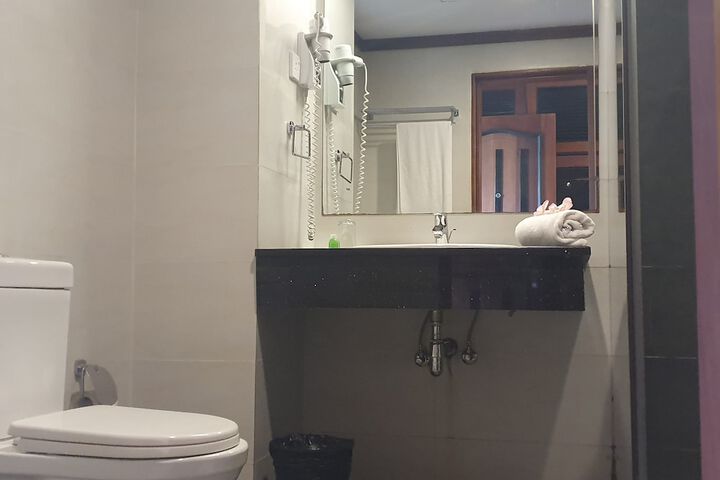 Room 29 of 53