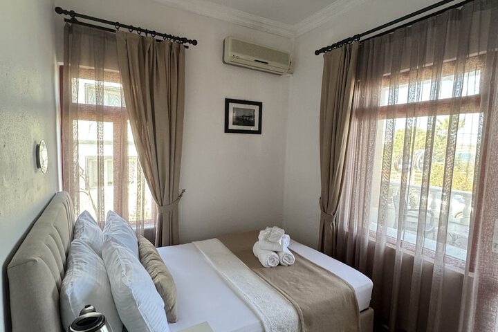 Room 10 of 39