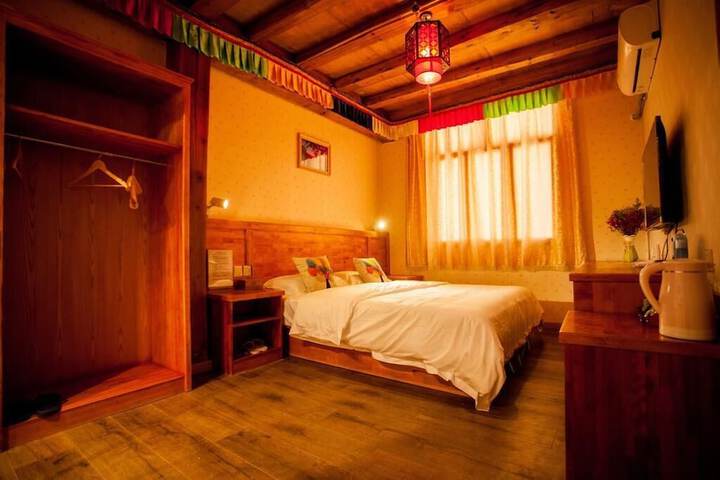 Room 17 of 24