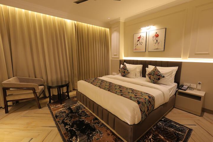 Room 10 of 48