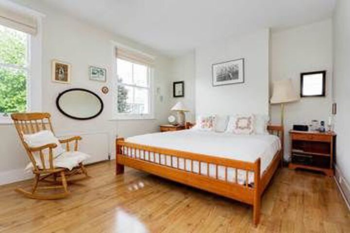 Room 6 of 20