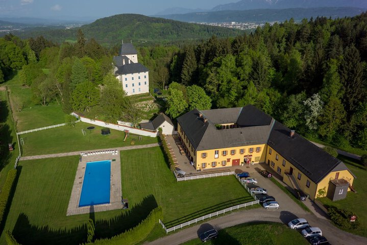 Hotel Restaurant Gut Drasing in Krumpendorf am Woerther See