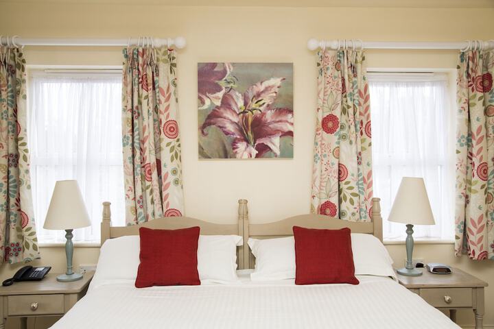 Room 2 of 39