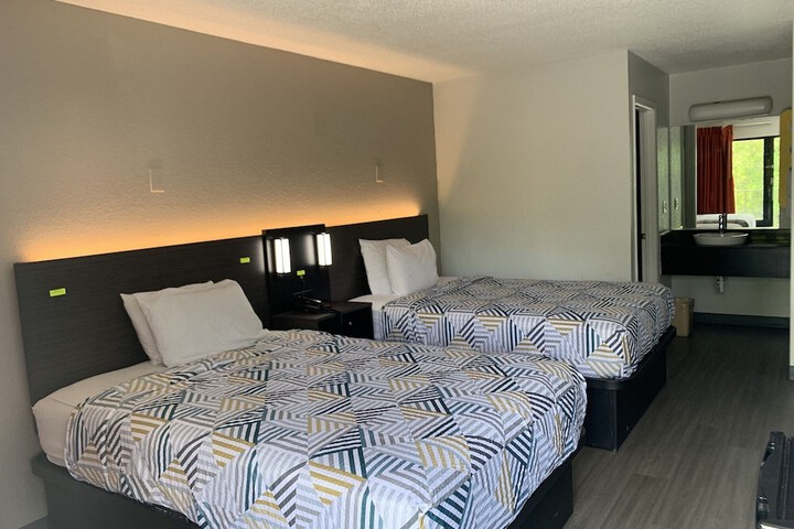 Room 30 of 52